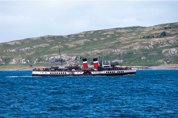 Waverley Paddle Steamer around the Isle of Wight